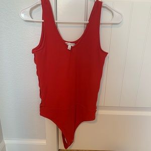 Express X Olivia Culpo red bodysuit. Never worn. Size S.